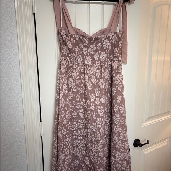 Floral Pink Midi Dress - Picture 4 of 7